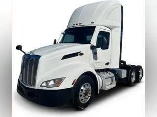 2022 Peterbilt 579