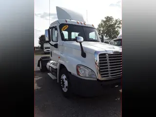 2015 FREIGHTLINER/MERCEDES CASCADIA 125