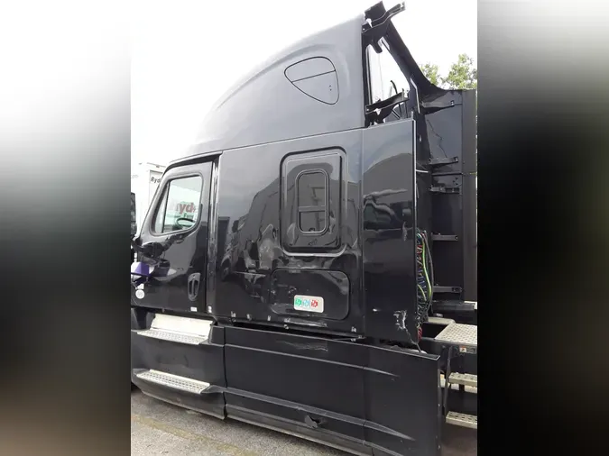 2019 FREIGHTLINER/MERCEDES CASCADIA 125