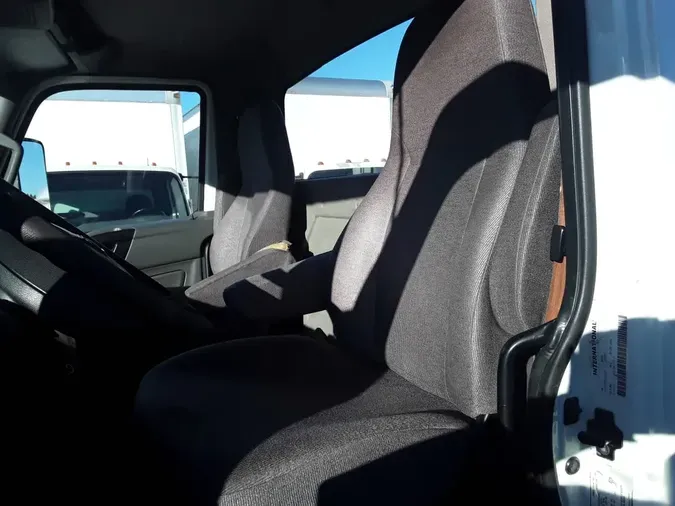 2019 NAVISTAR INTERNATIONAL LT625 DAYCAB T/A8105e53c18e176ad8136df82d8cb90bd