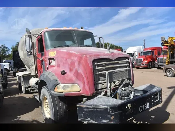 2007 MACK GRANITE CTP713