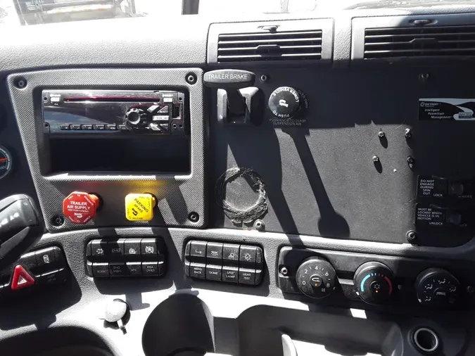 2019 FREIGHTLINER/MERCEDES CASCADIA 125