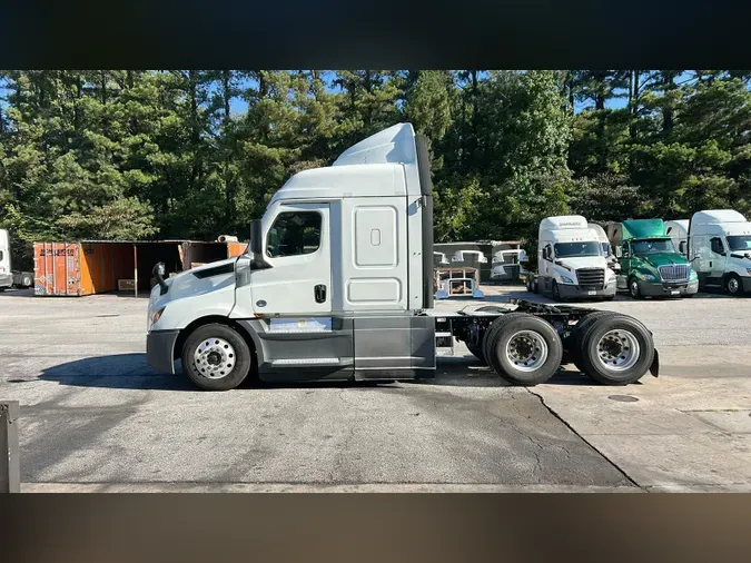 2022 Freightliner Cascadia 1268113448b28684efaeb4a3bece824b8d3