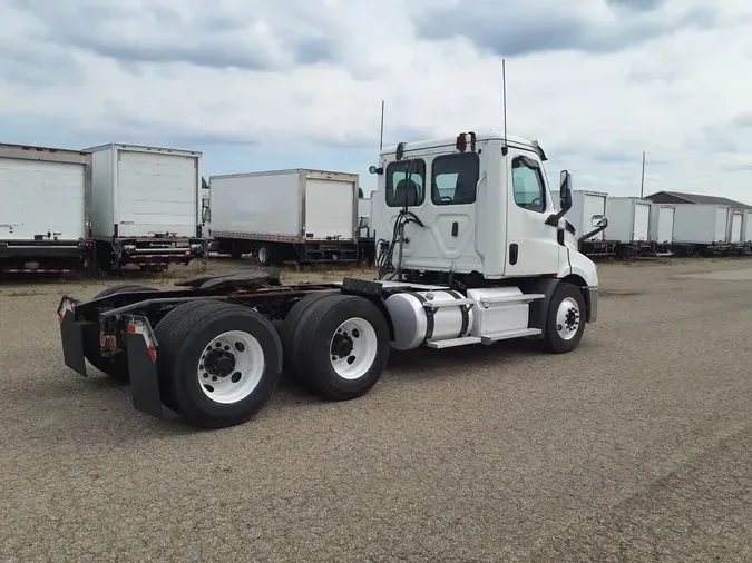 2019 FREIGHTLINER/MERCEDES NEW CASCADIA 116