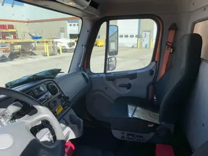 2018 Freightliner M2