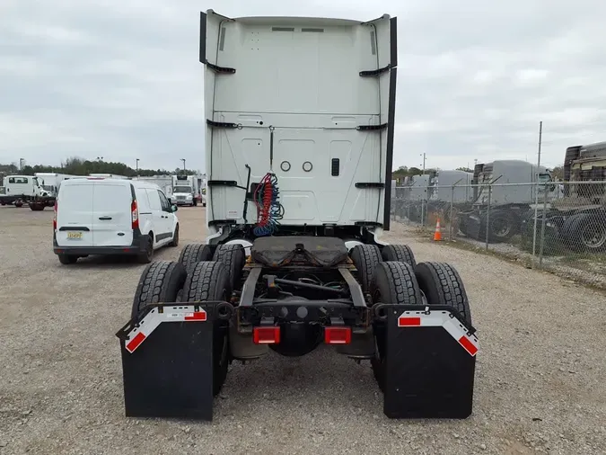 2020 NAVISTAR INTERNATIONAL LT625 SLPR CAB