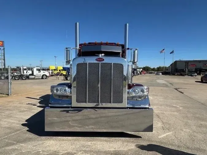 2022 Peterbilt 389