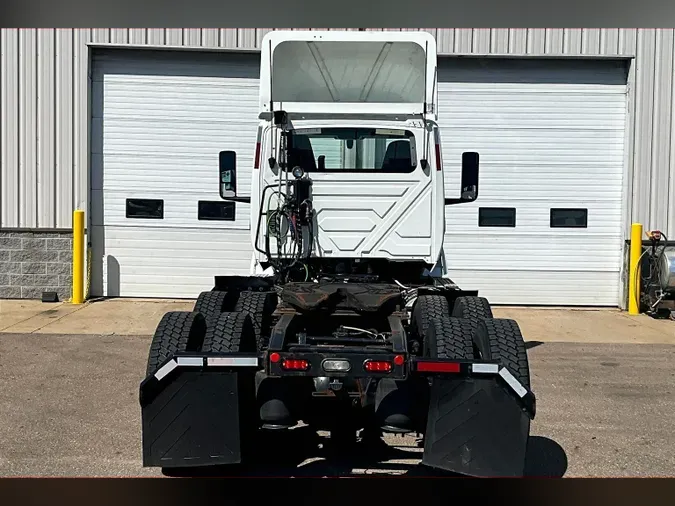 2019 INT LT625 6x4