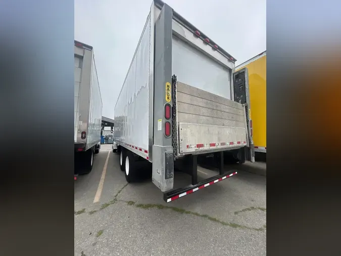 2018 FREIGHTLINER/MERCEDES M2 106
