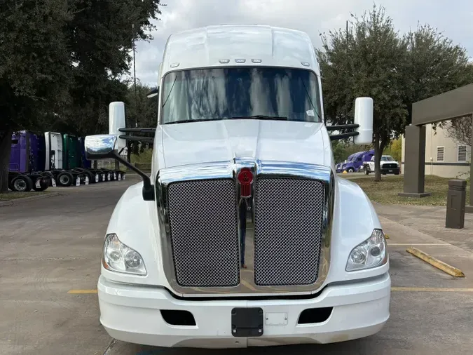 2021 Kenworth T680