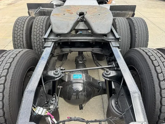 2023 Peterbilt 5678121c57ce1582eb2192d375e53bd7d9e