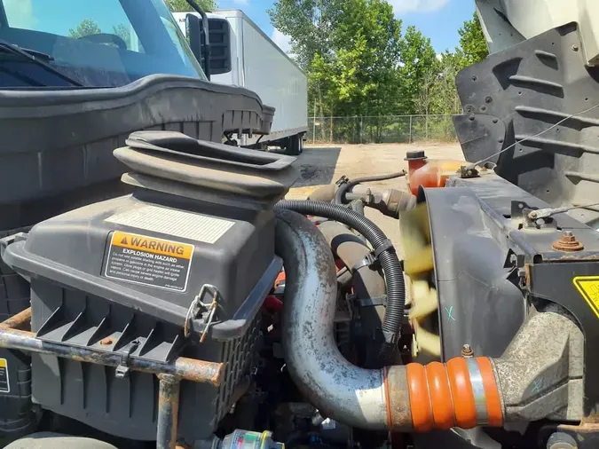 2019 NAVISTAR INTERNATIONAL MV607 (4X2)