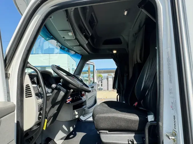 2022 Peterbilt 579