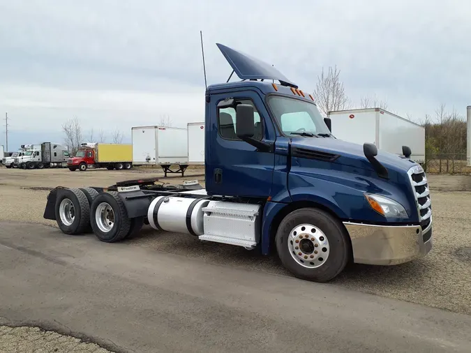 2020 FREIGHTLINER/MERCEDES NEW CASCADIA PX12664