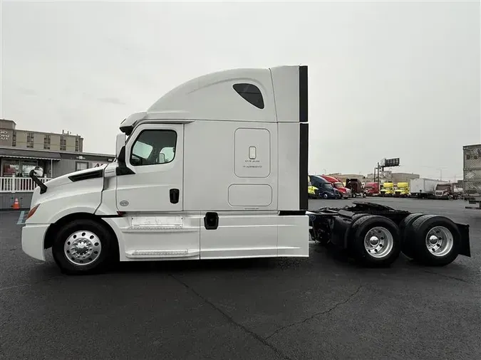 2018 FREIGHTLINER CASCADEVO18126b44b646c98225c5d57e257903299