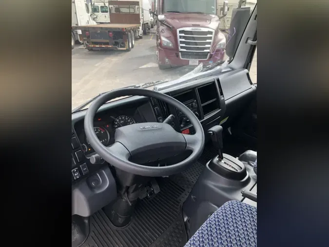 2023 ISUZU NPR GAS
