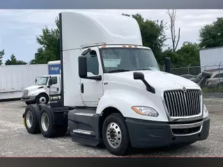 2022 INT LT625 6x4