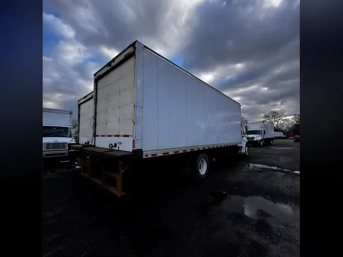 2017 FREIGHTLINER/MERCEDES M2 106