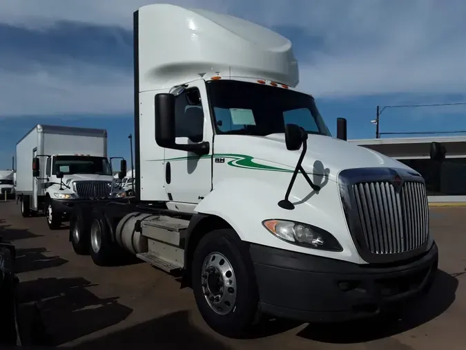 2020 NAVISTAR INTERNATIONAL RH613 DAYCAB T/A