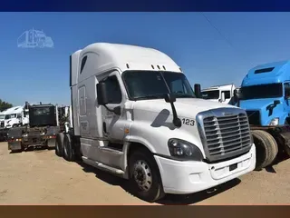 2016 FREIGHTLINER CASCADIA 125