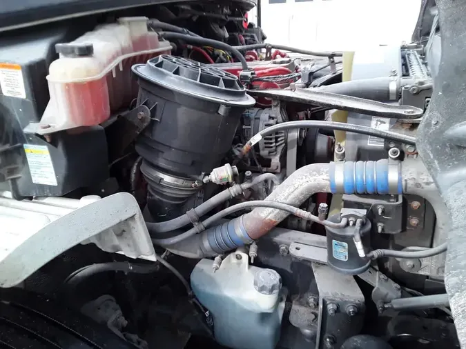 2018 FREIGHTLINER/MERCEDES M2 106