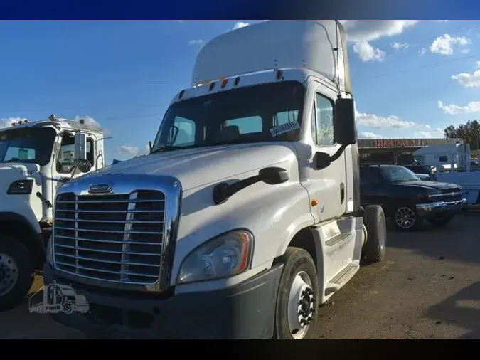 2014 FREIGHTLINER CASCADIA 125