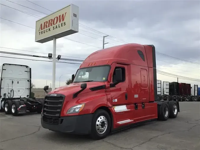 2022 FREIGHTLINER CA126