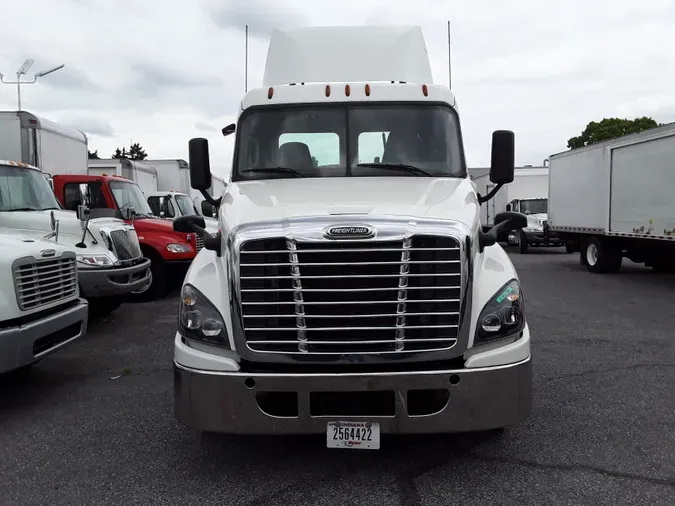 2017 FREIGHTLINER/MERCEDES CASCADIA 125