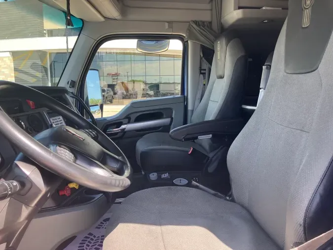 2022 Kenworth T680