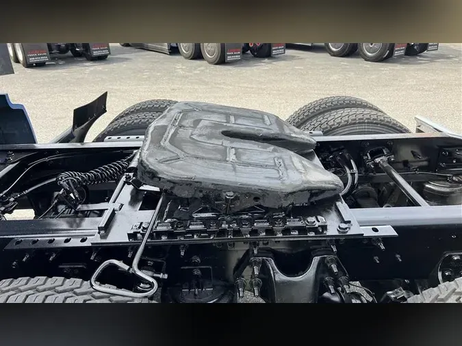 2020 INTERNATIONAL LT