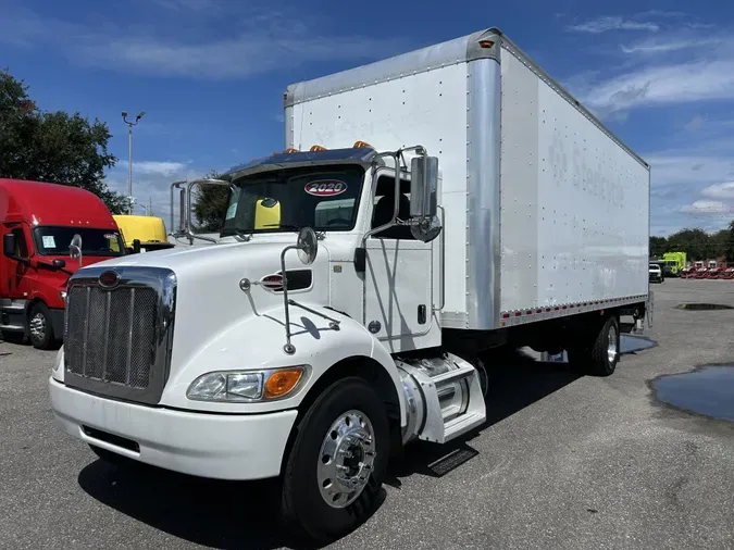 2020 Peterbilt 337