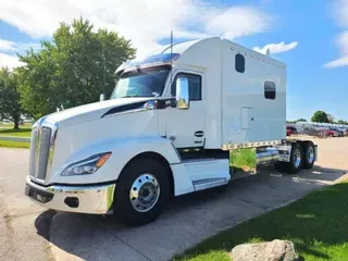 2025 Kenworth T680