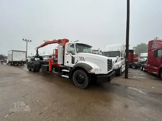2009 MACK GRANITE GU813