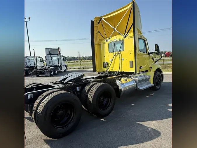 2023 PETERBILT 579