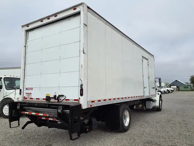 2018 FREIGHTLINER/MERCEDES M2 106