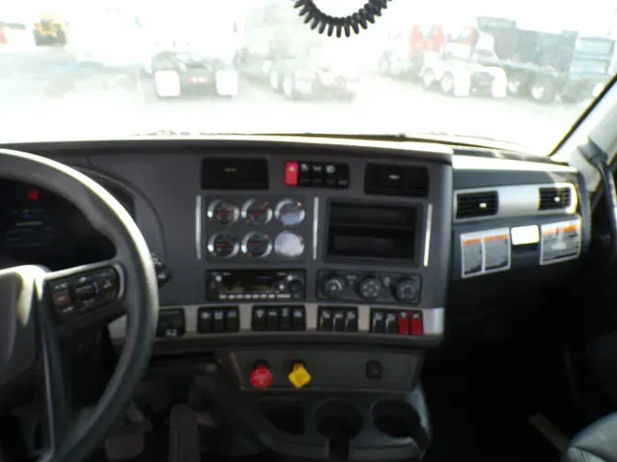 2026 Kenworth T8808148b1d9eb03f04e9f13333e3701097a