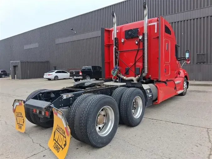 2022 KENWORTH T680