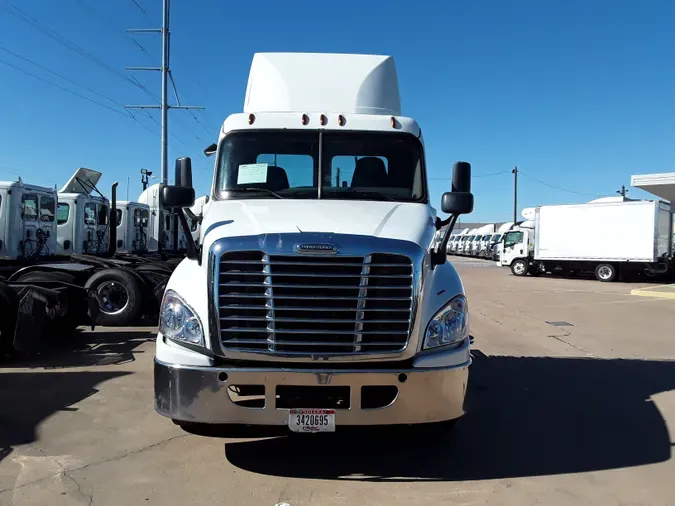 2016 FREIGHTLINER/MERCEDES CASCADIA 125