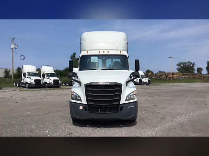 2020 Freightliner Cascadia 126