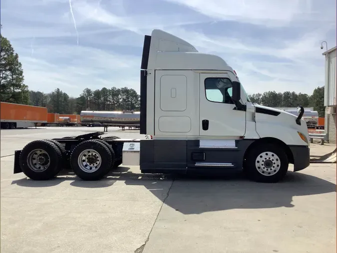 2021 Freightliner Cascadia