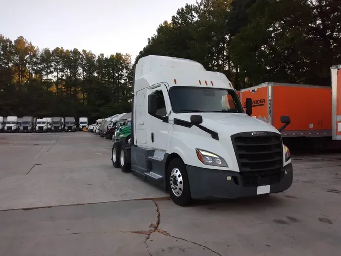 2022 Freightliner Cascadia 126814e5ab339772cf1a23a9101ab313639