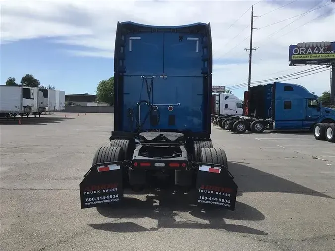 2022 PETERBILT 579