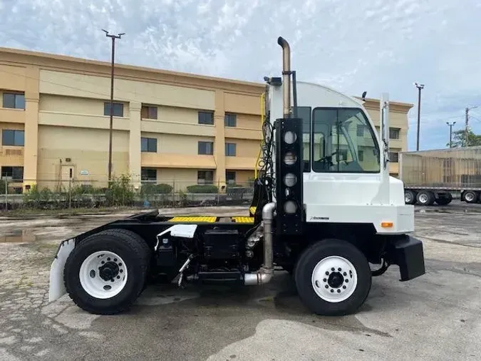 2017 Autocar ACTT4281508801112b1c0e011ea4f4e60ee8ee
