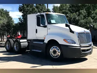 2021 INT LT625 6x4