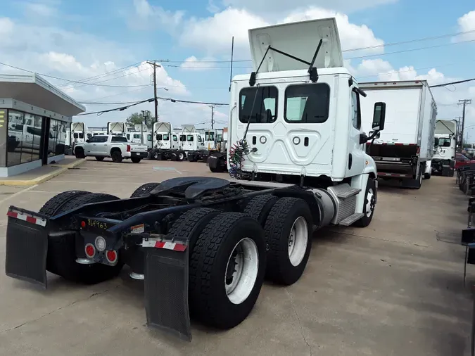 2019 FREIGHTLINER/MERCEDES CASCADIA 125