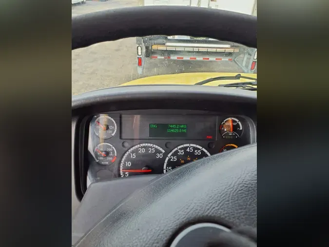 2016 FREIGHTLINER/MERCEDES M2 106