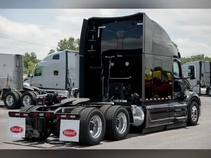 2024 PETERBILT 579