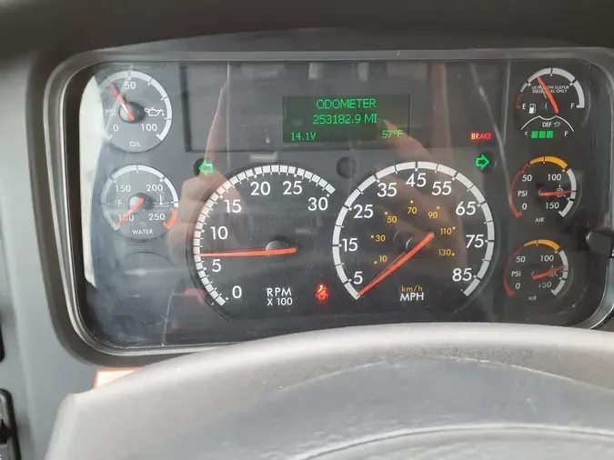 2018 FREIGHTLINER/MERCEDES M2 106