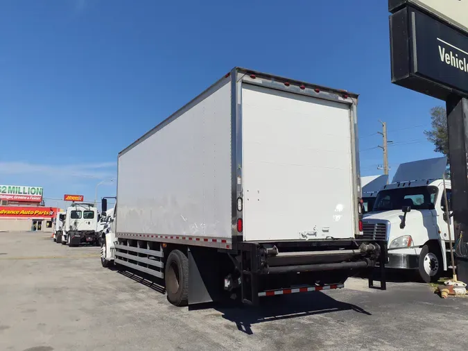 2018 FREIGHTLINER/MERCEDES M2 106