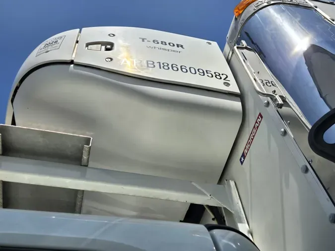 2019 Freightliner Business Class M2 106
